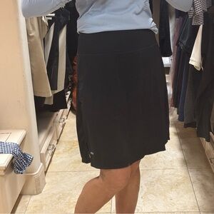 Black Women's athletic/golf/tennis Skirt - M